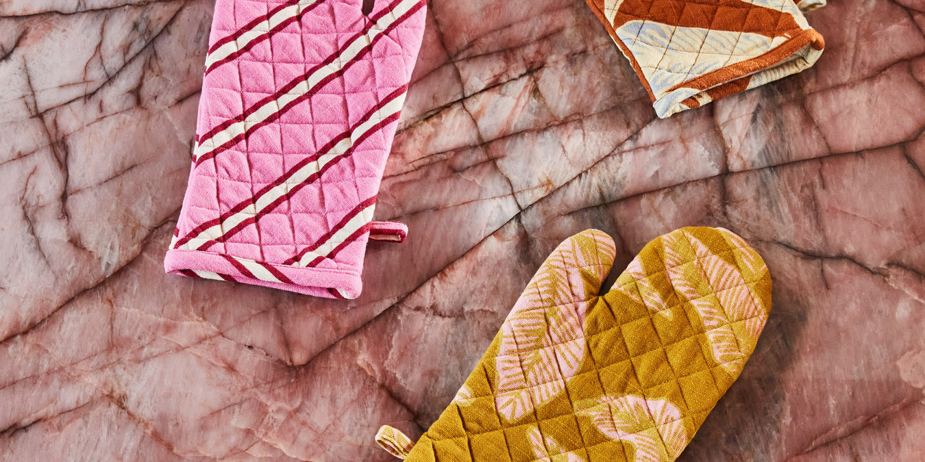 Mosey Me Linen Oven Mitts