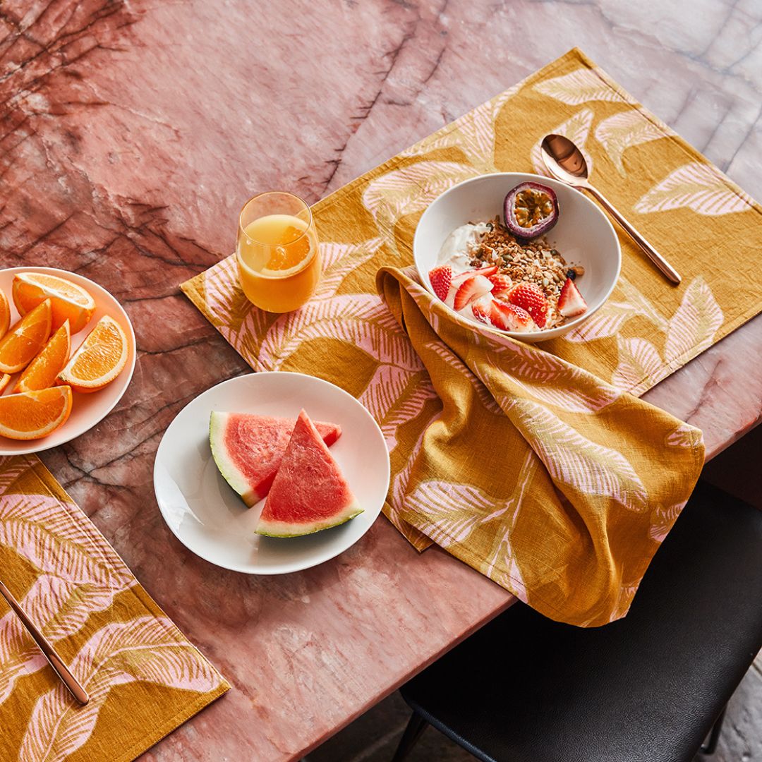 Linen Tableware