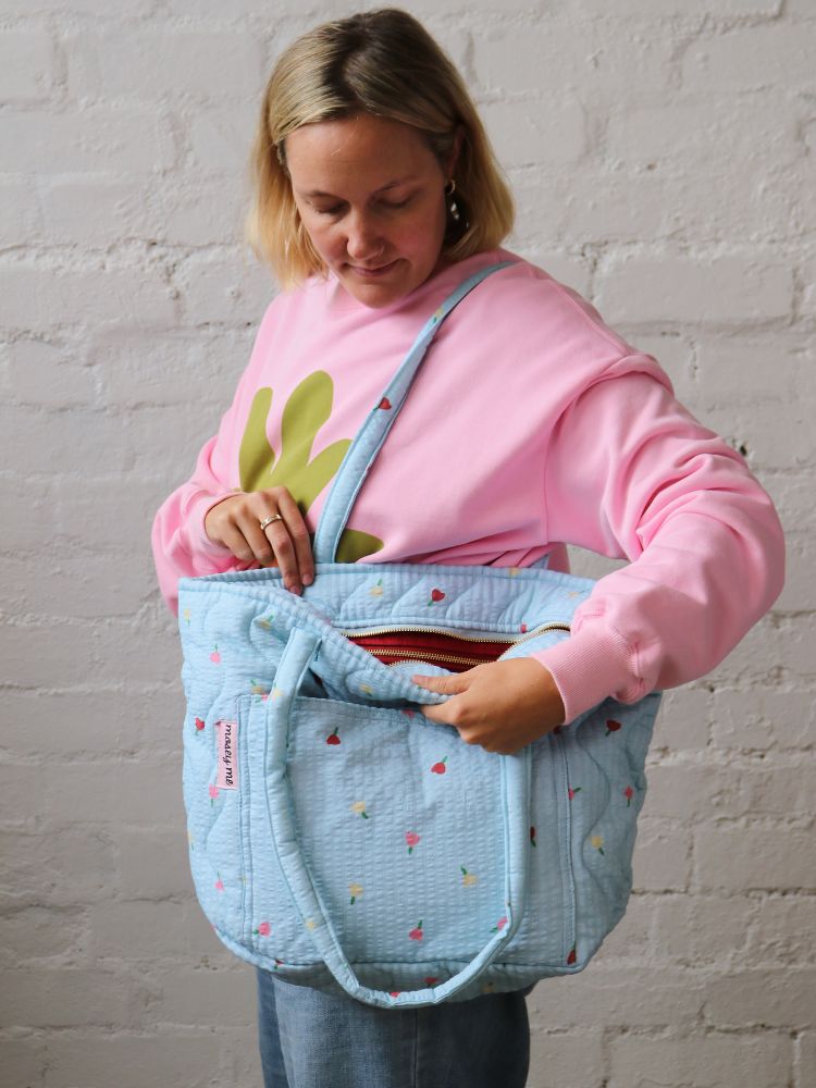Forget Me Not Quilted Bag in Sky