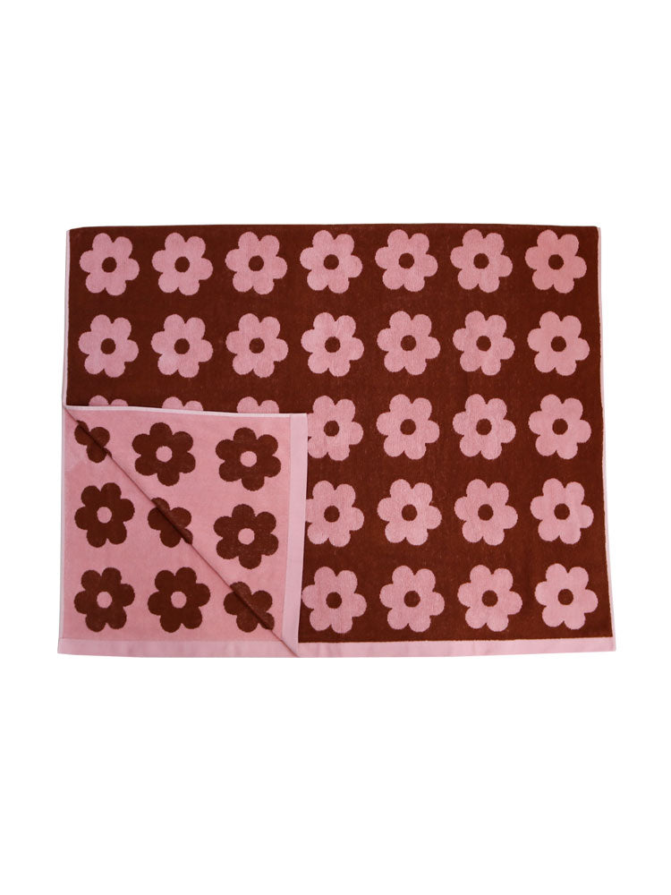 Winter Flowerbed Bath Sheet  by Mosey Me