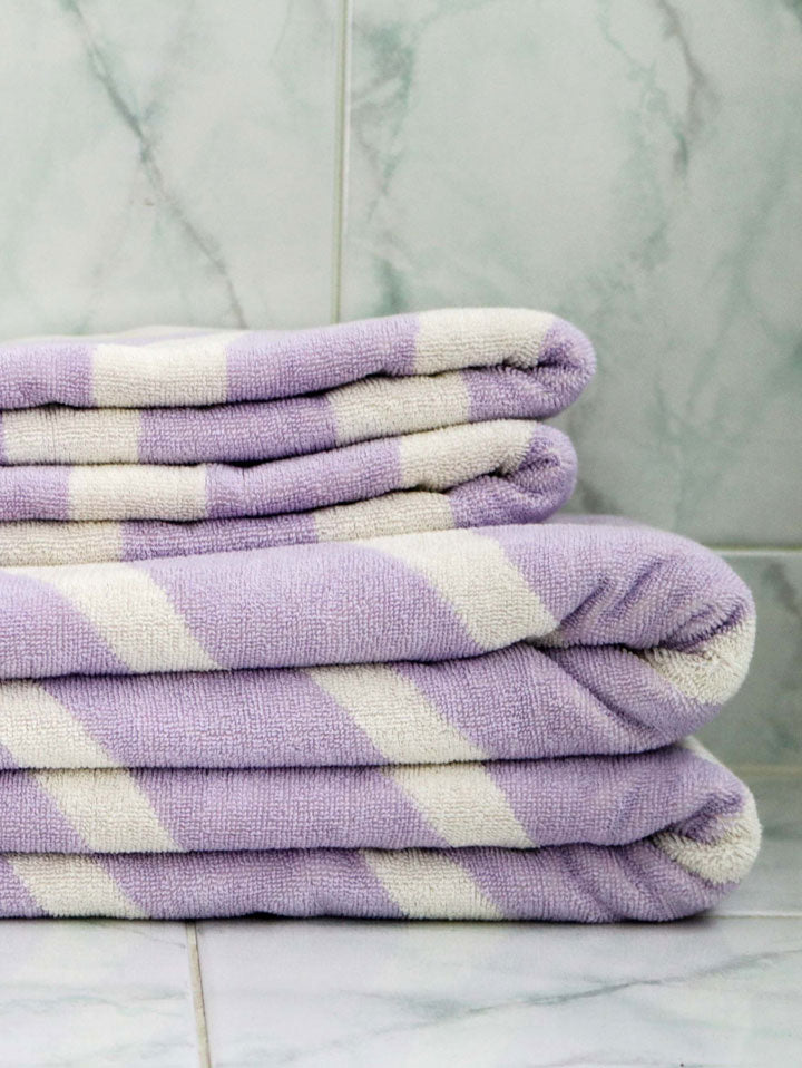 Mosey Me Cotton Lilac Wiggle Bath Towel