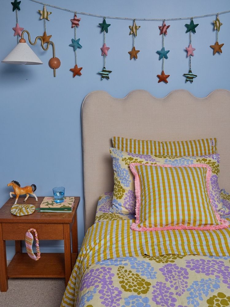 Star Bunting