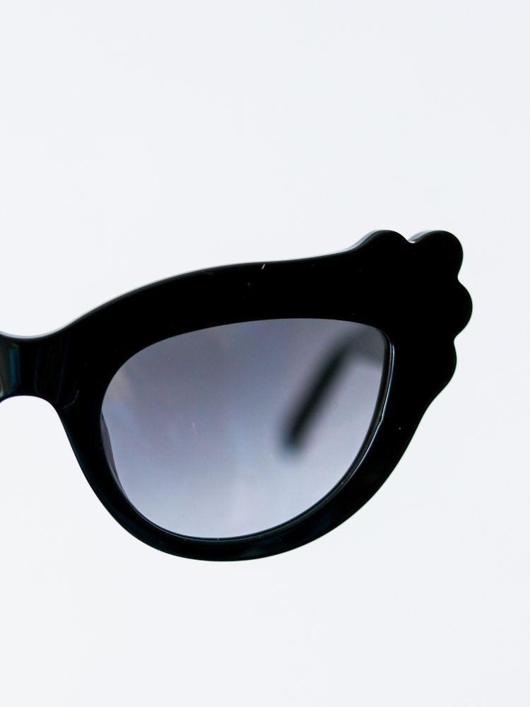 MAUDE X Mosey Me Posy Sunglasses in Black