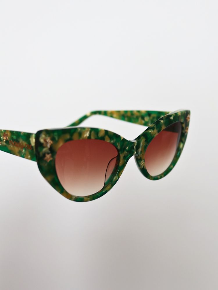 MAUDE X Mosey Me Ziggy Sunglasses in Emerald