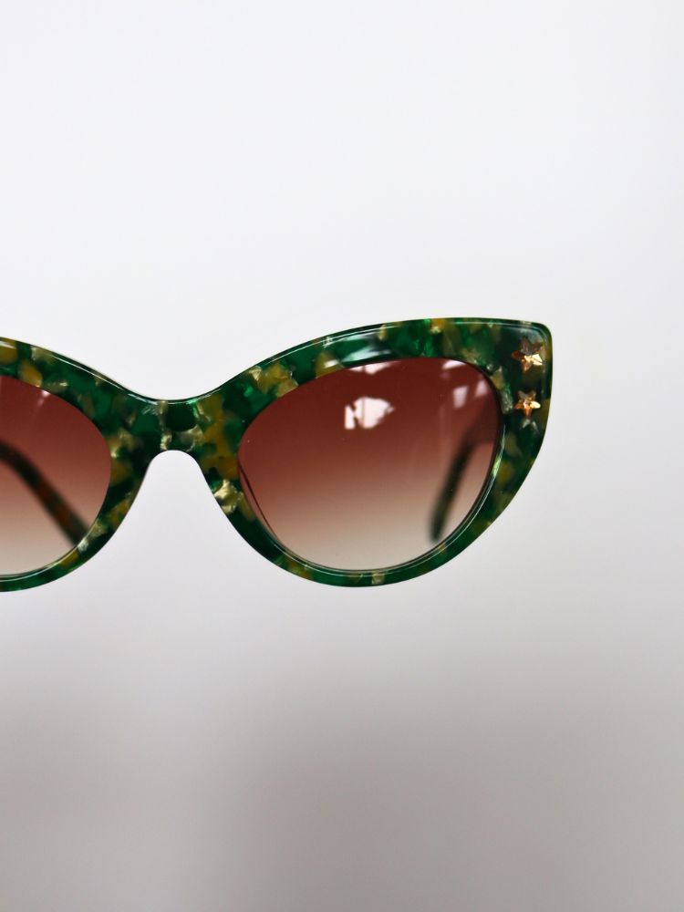 MAUDE X Mosey Me Ziggy Sunglasses in Emerald
