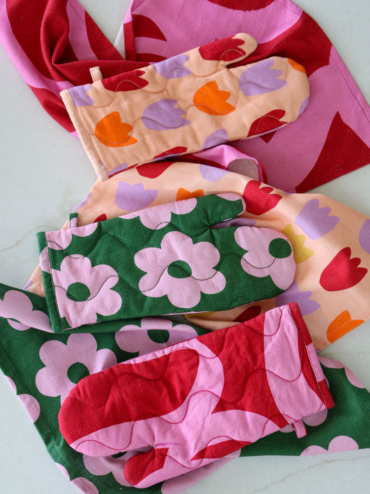 Ribbon Oven Mitt