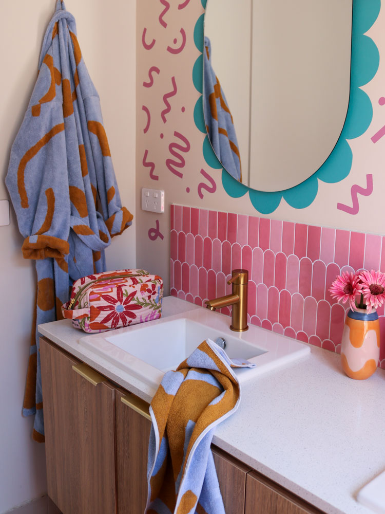 Shapes Hand Towel