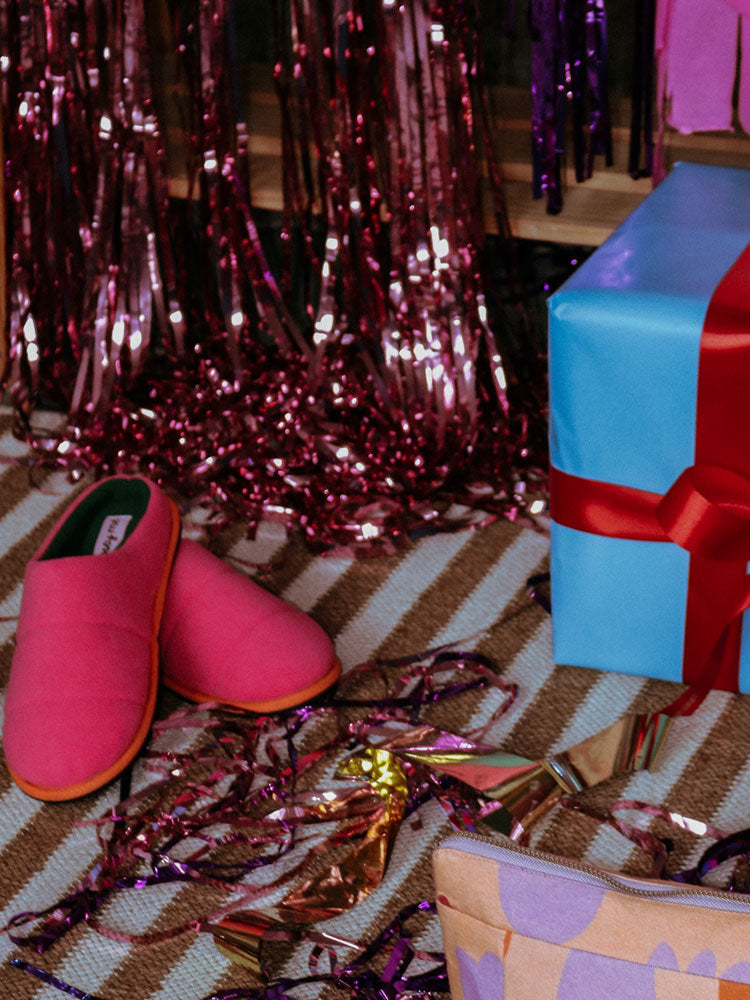 Cloud Slipper in Hot Pink