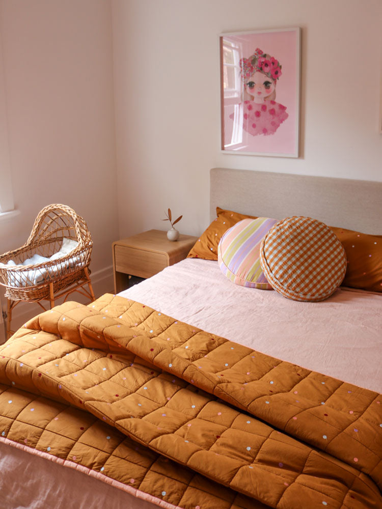 Mocha Dot Quilted Throw