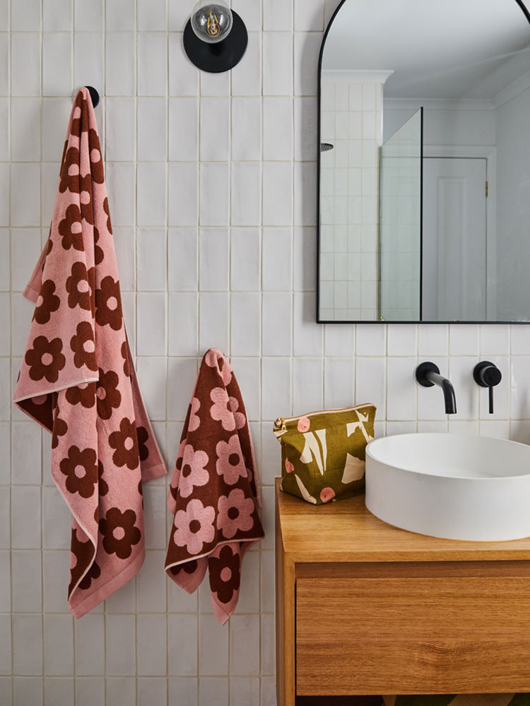 Winter Flowerbed Bath Sheet  by Mosey Me