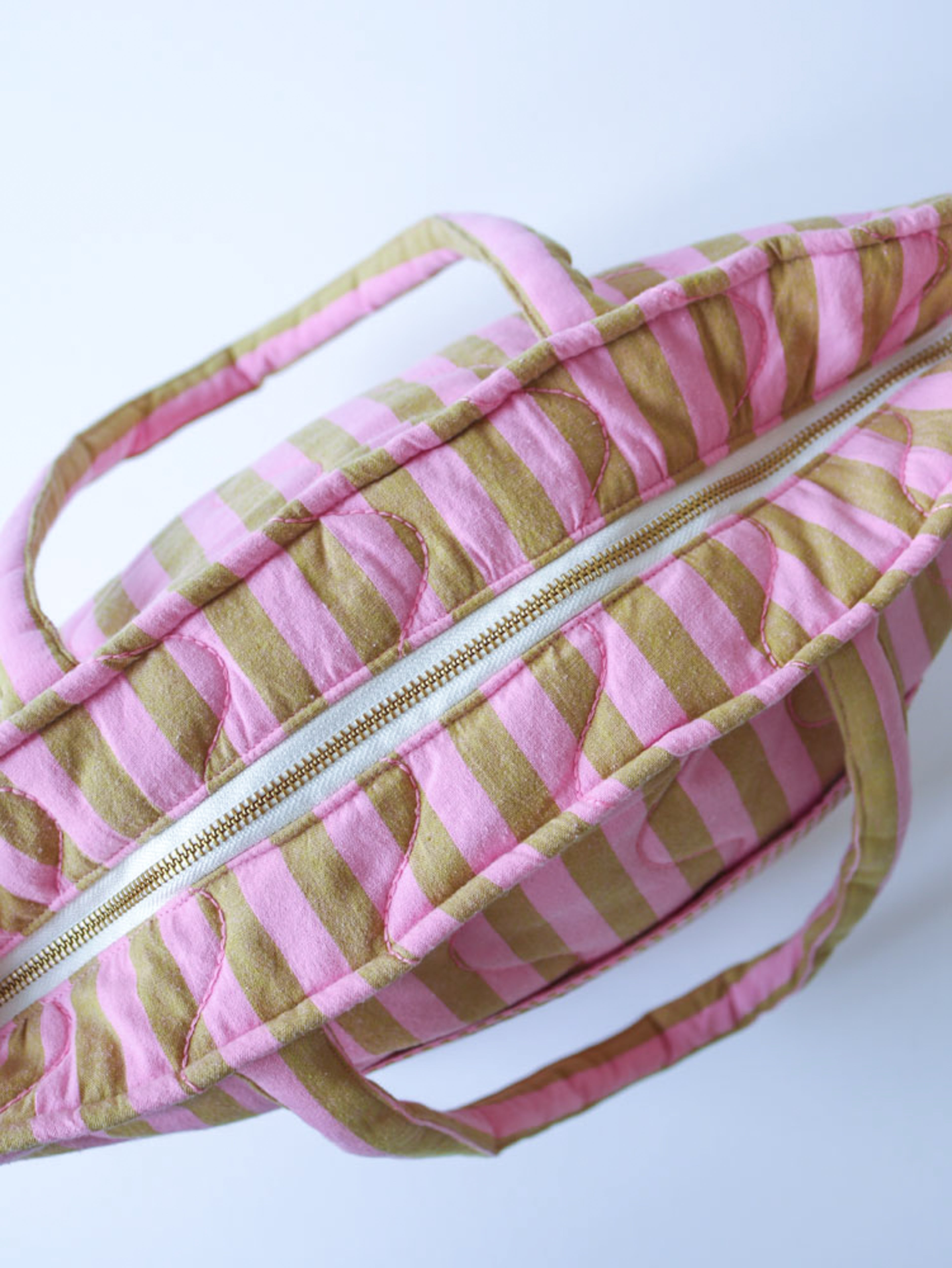 Lilac Sprout Quilted Bag