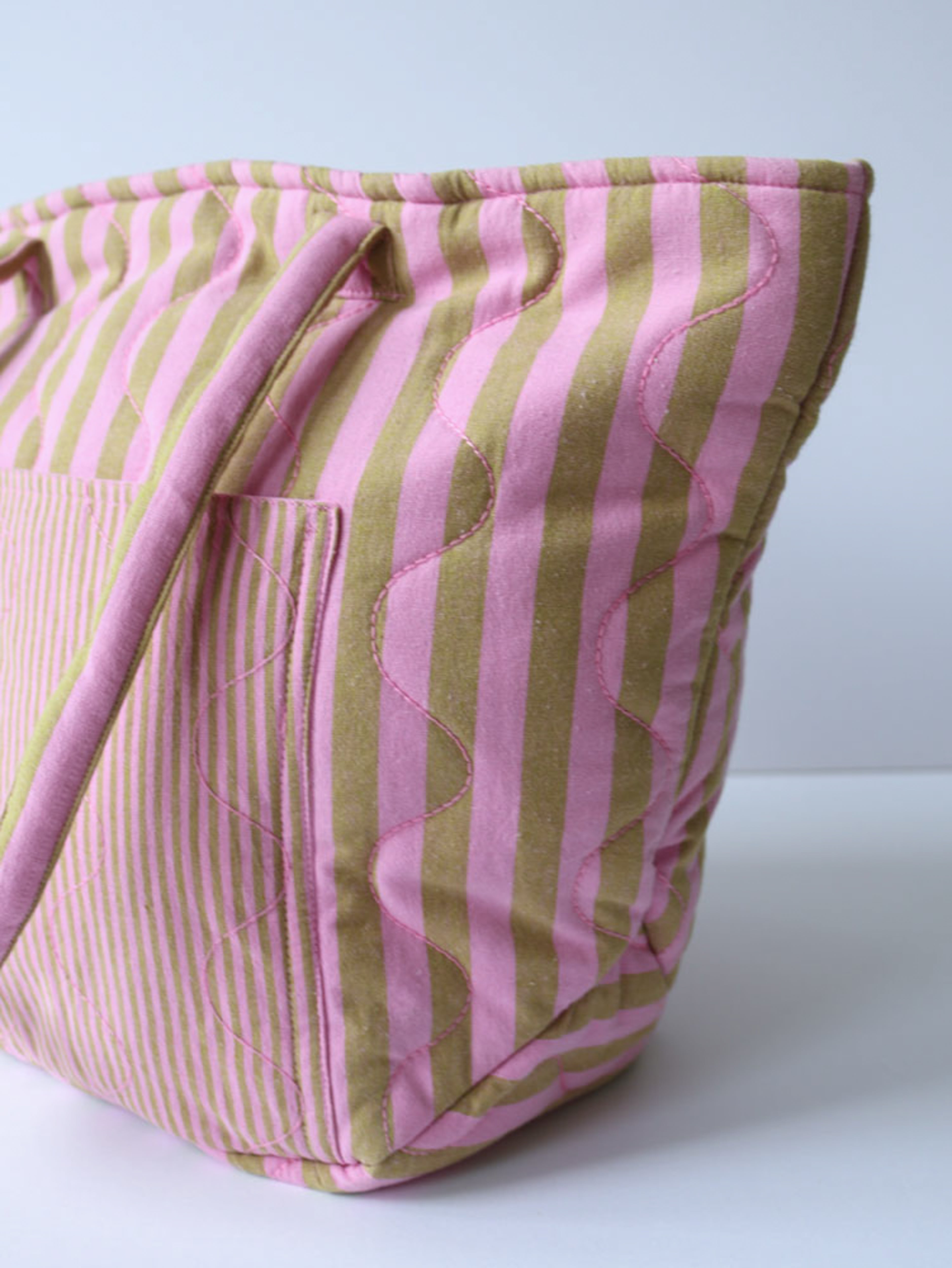 Lilac Sprout Quilted Bag