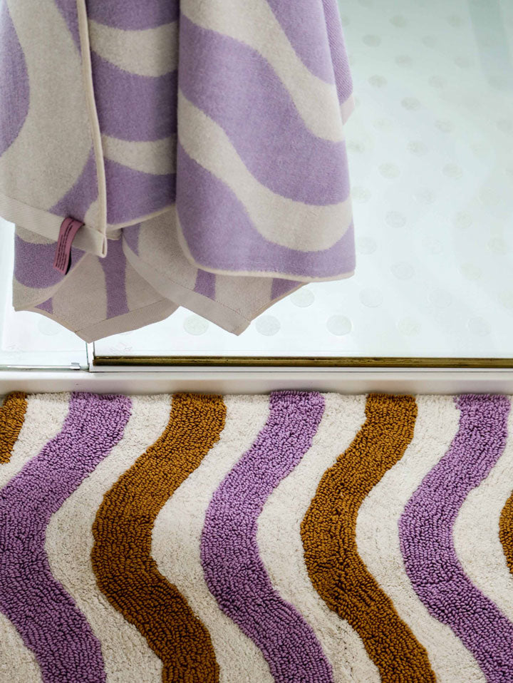 Mosey Me Cotton Tufted Wiggle Bath Mat
